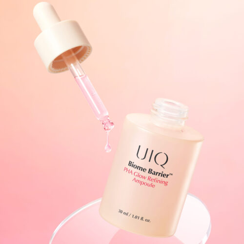 Alternative view of UIQ Biome Barrier™ PHA Glow Refining Ampoule 30 ml